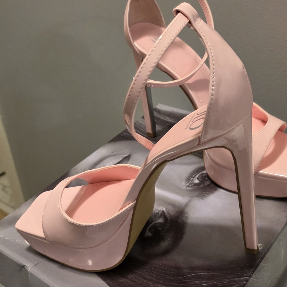 BRAND NEW JLO Bubble Gum Pink Elegant  Heels